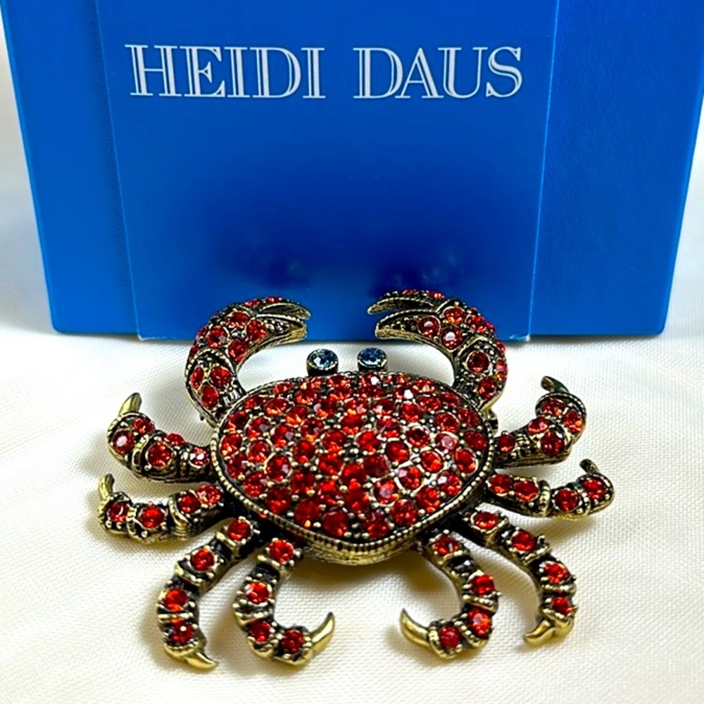 Heidi Daus pin brooch lapel Crustacean Crab New!